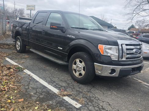 Used 2012 Ford F150 XLT image 2