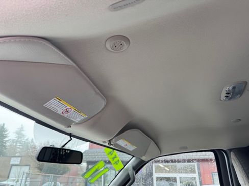 Used 2017 Chevrolet Express 2500 image 18