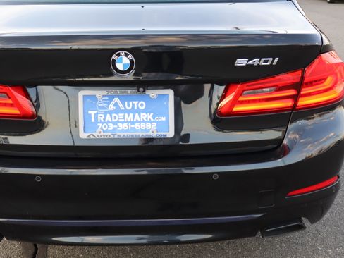 Used 2018 BMW 540i xDrive image 12