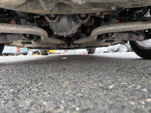 Used 2004 Ford Thunderbird image 42