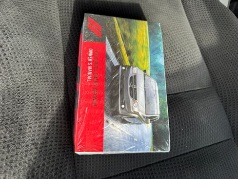 Used 2020 Dodge Grand Caravan SE image 19