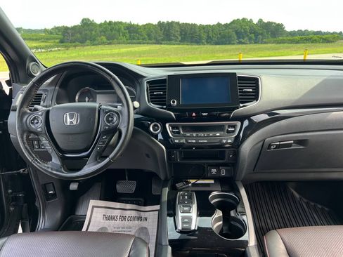 Used 2021 Honda Ridgeline AWD Black Edition image 18