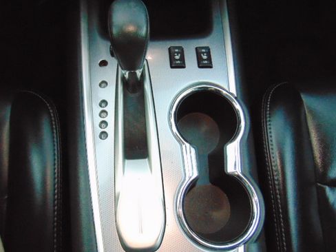 Used 2020 Nissan Pathfinder S image 22