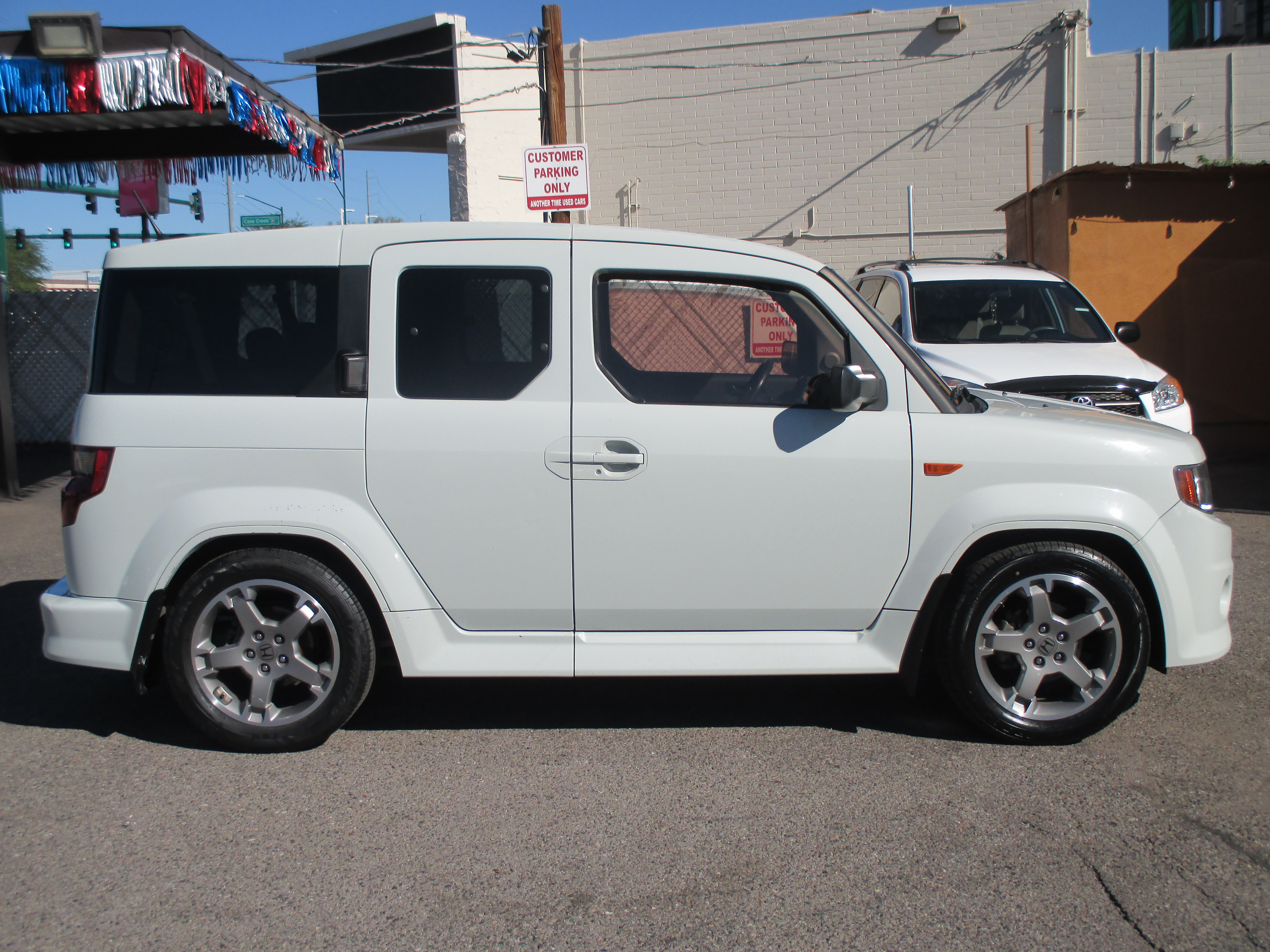 Used 2009 Honda Element SC Sport Utility 4D image 2