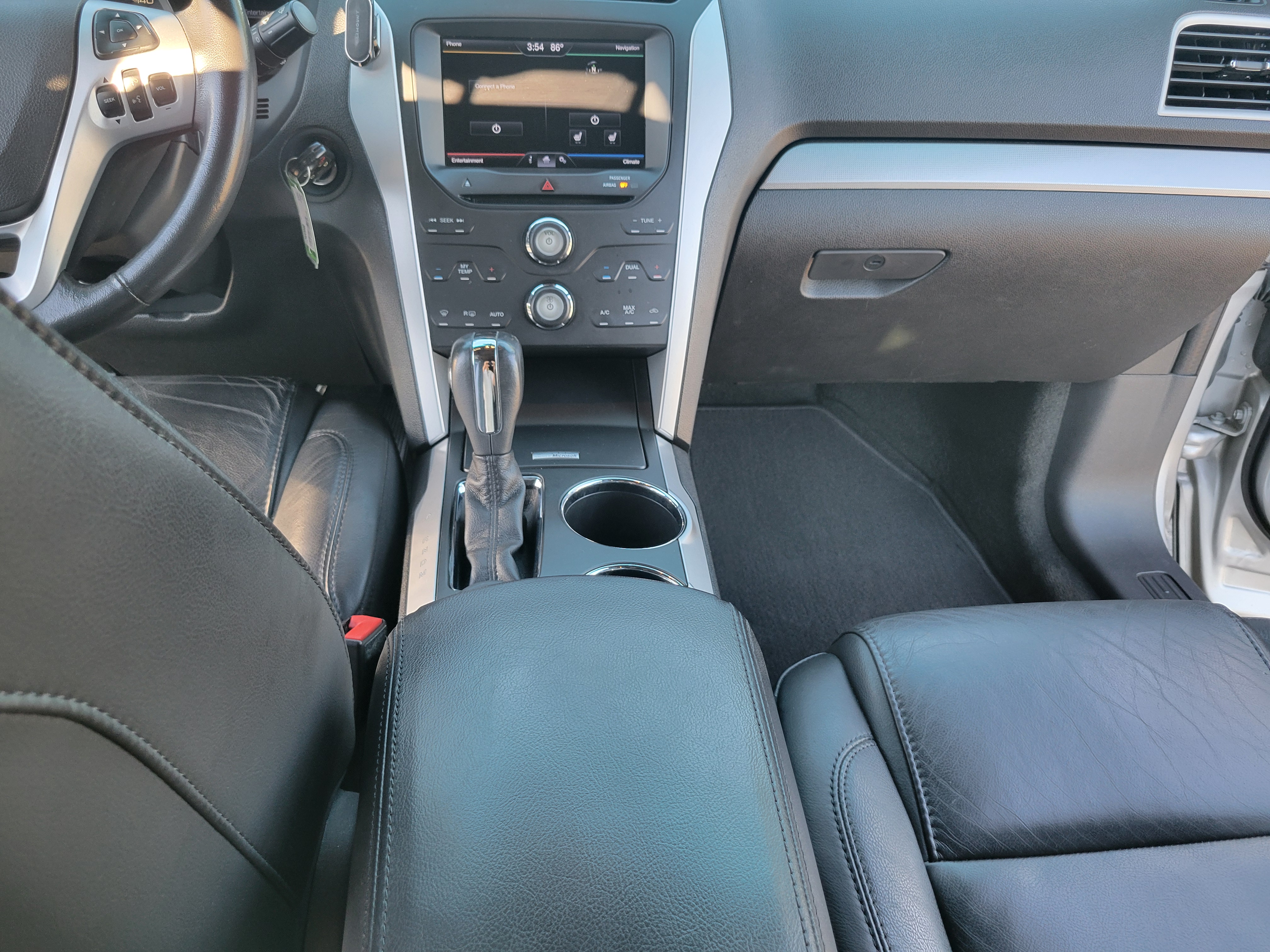 Used 2013 Ford Explorer 4WD XLT image 12