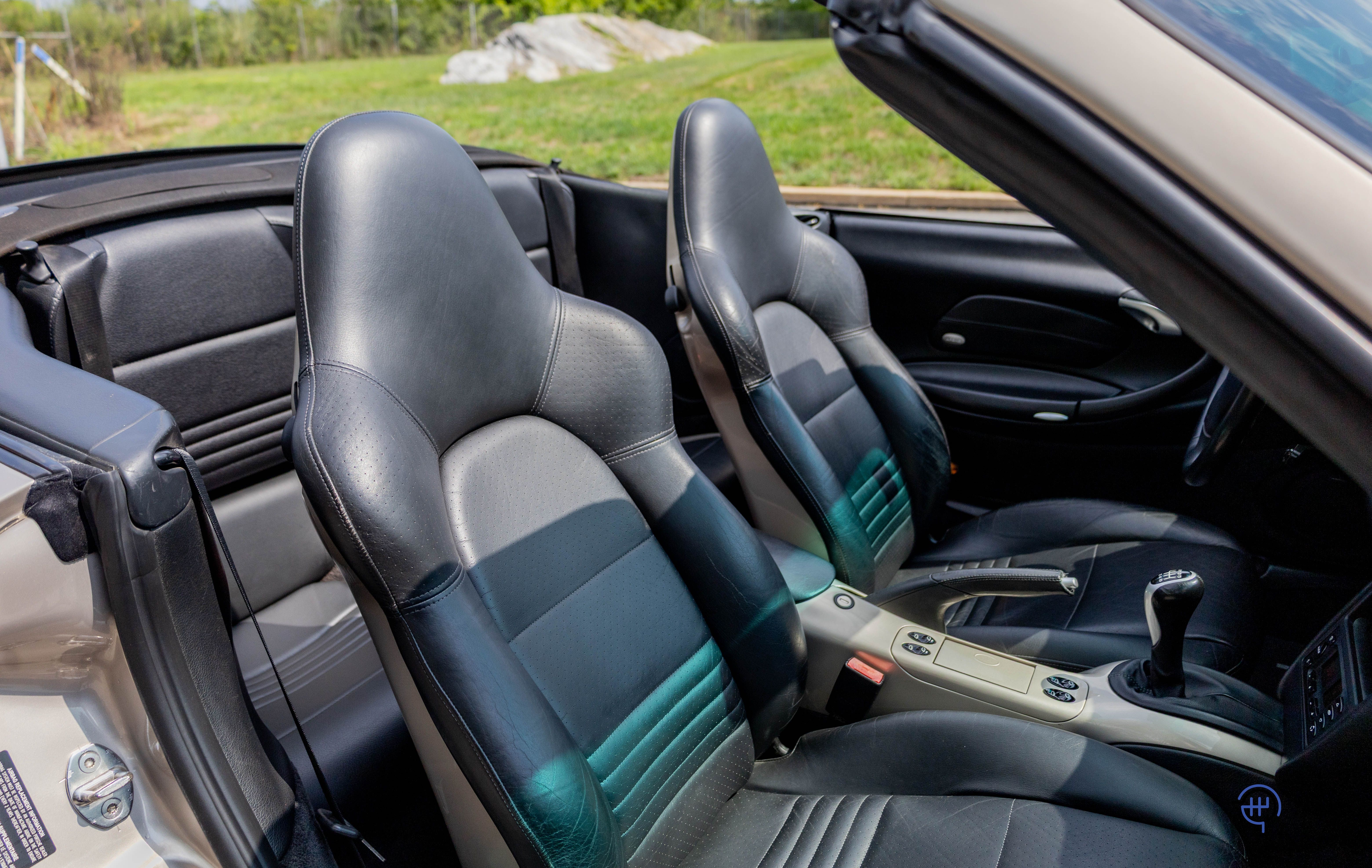 Used 2000 Porsche 911 Carrera Cabriolet RWD image 58