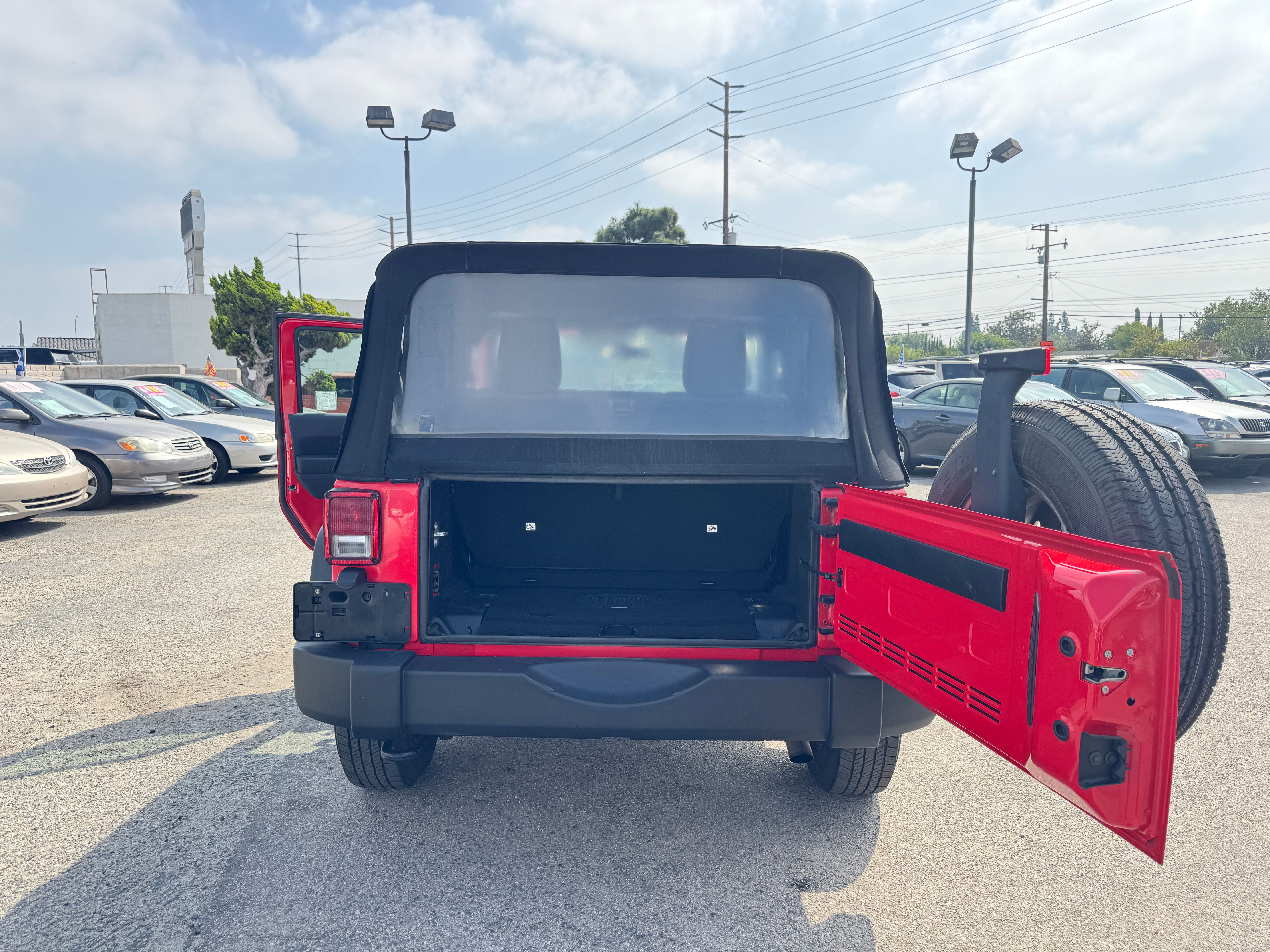 Used 2016 Jeep Wrangler 4WD Sport image 21
