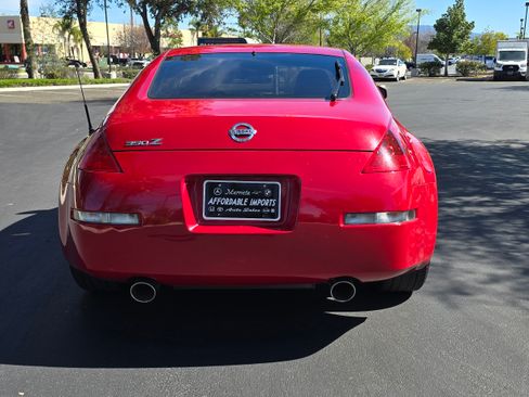 Used 2007 Nissan 350Z Touring image 9