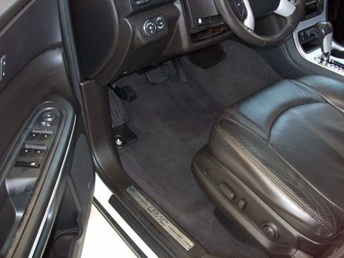 Used 2012 GMC Acadia AWD SLT w/ SLT-1 image 12