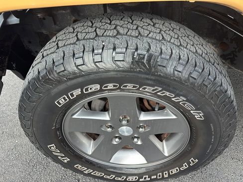 Used 2013 Jeep Wrangler Unlimited Sport image 31