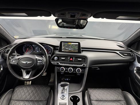 Used 2019 Genesis G70 3.3T Advanced image 12