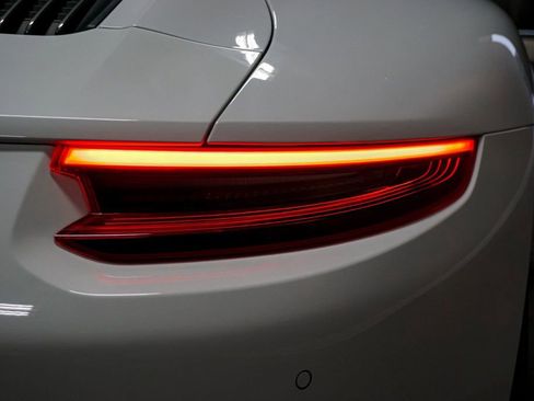 Used 2019 Porsche 911 Carrera T RWD image 75