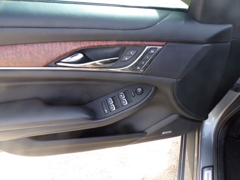 Used 2019 Cadillac CTS Luxury image 10