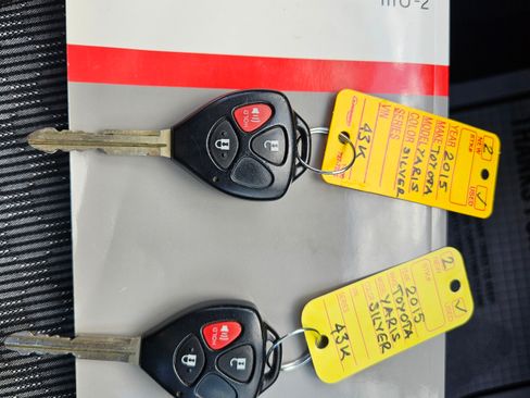 Used 2015 Toyota Yaris LE image 54