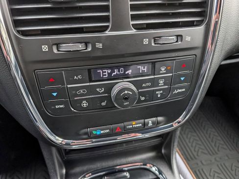 Used 2019 Dodge Grand Caravan GT image 13