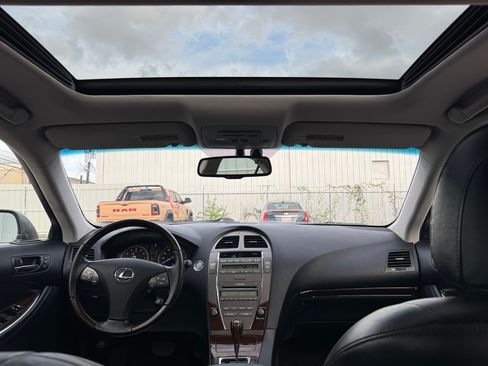 Used 2011 Lexus ES 350 image 21