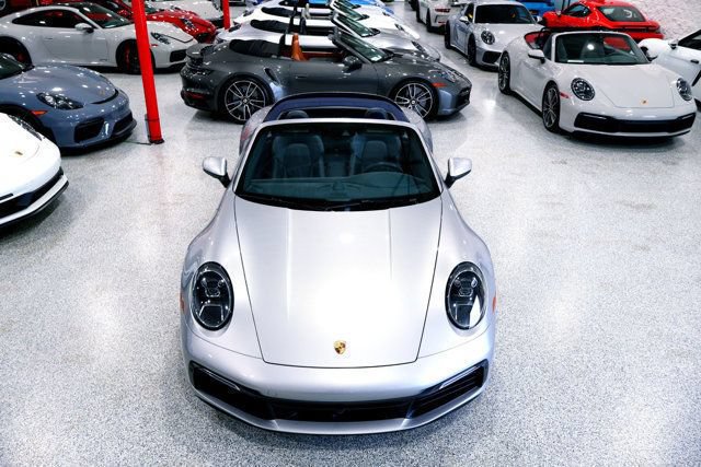 Used 2020 Porsche 911 Carrera 4S Cabriolet image 24