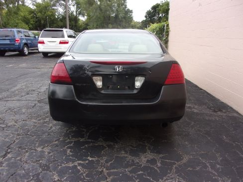 Used 2007 Honda Accord SE Sedan image 5