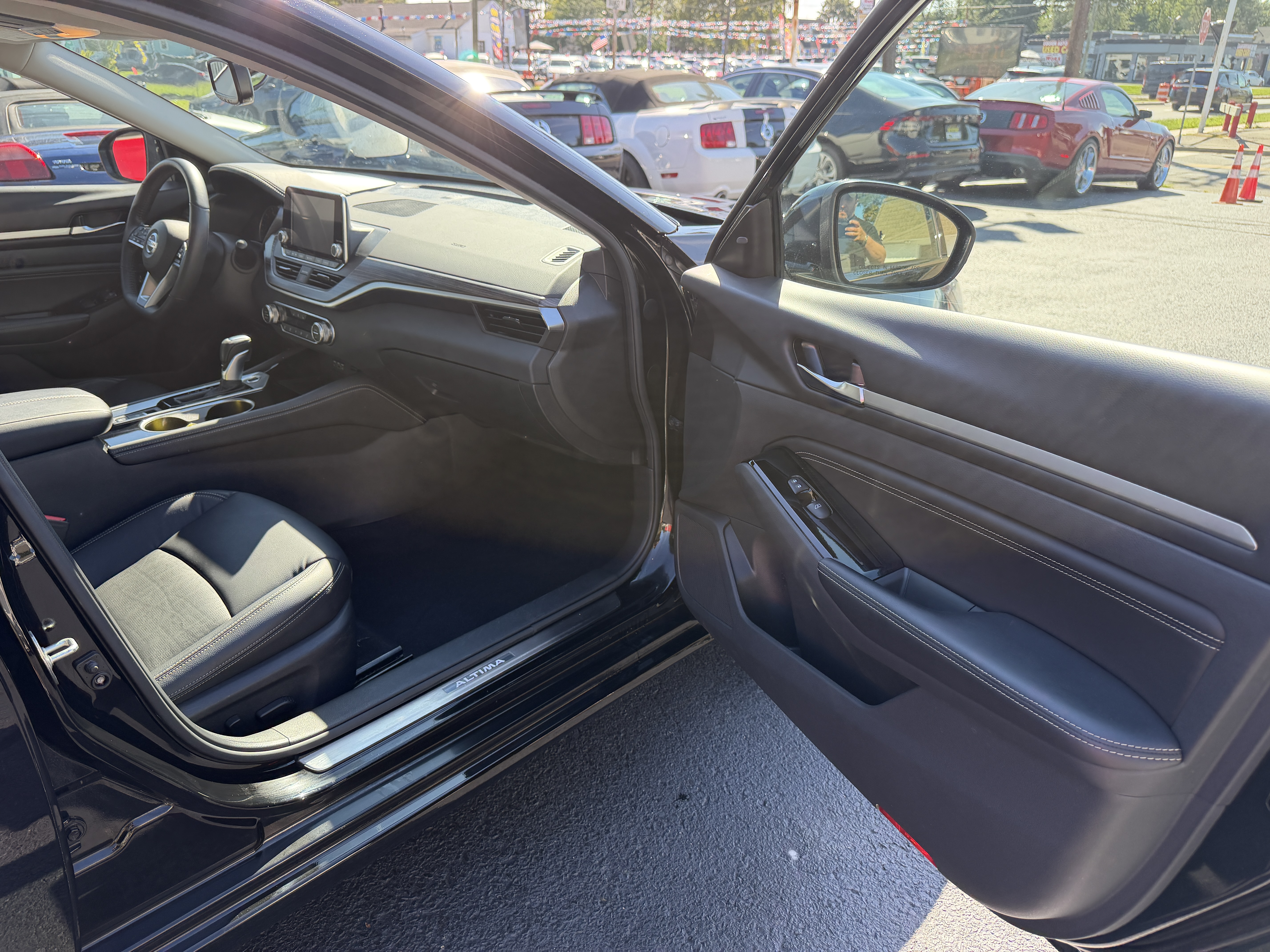 Used 2021 Nissan Altima 2.5 Platinum AWD image 18