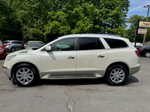 Used 2012 Buick Enclave Premium image 2