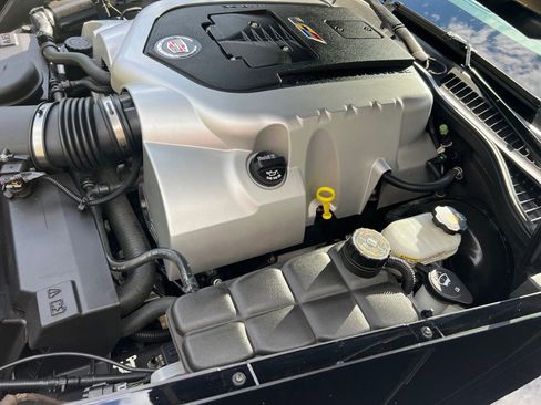 Used 2006 Cadillac XLR V image 16