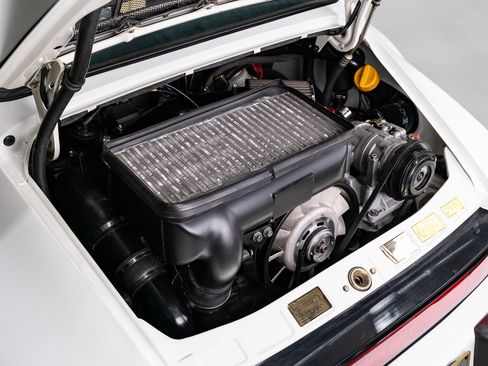 Used 1989 Porsche 911 Turbo Coupe RWD image 80