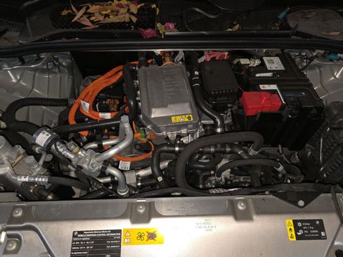 Used 2025 BMW iX xDrive50 image 11