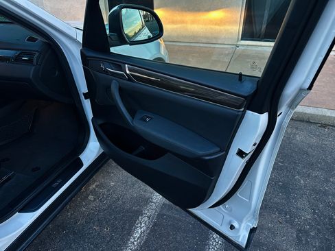 Used 2015 BMW X3 xDrive28i image 17