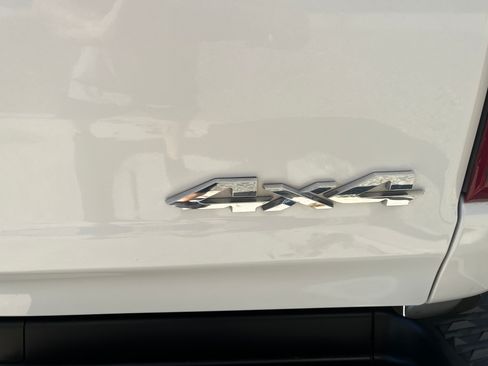 Used 2021 RAM 1500 Longhorn image 9