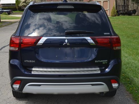 Used 2019 Mitsubishi Outlander GT image 4