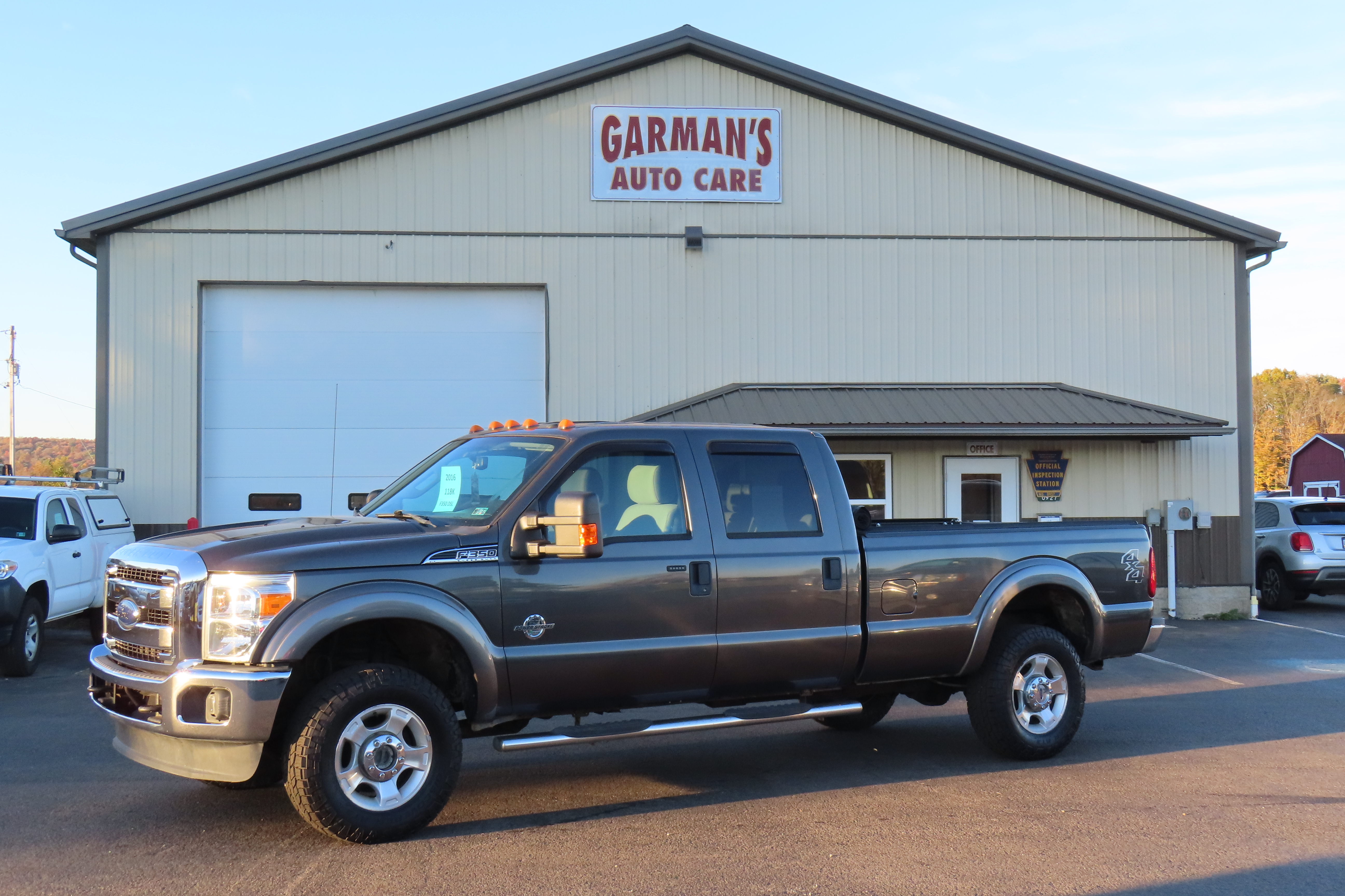 Used 2016 Ford F350 4x4 Crew Cab Super Duty image 1