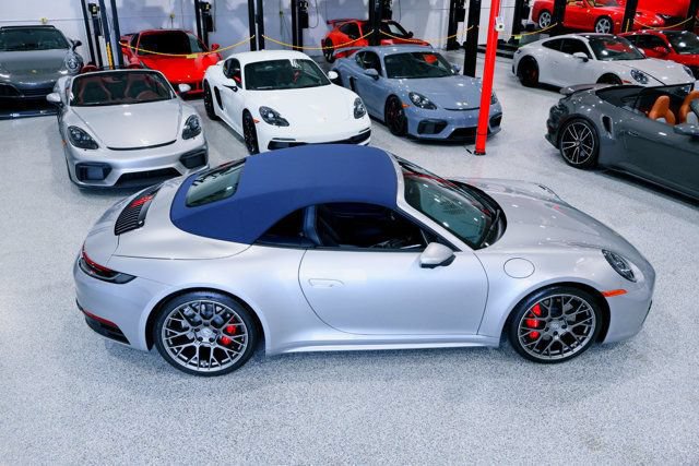 Used 2020 Porsche 911 Carrera 4S Cabriolet image 13