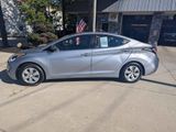 Used 2016 Hyundai Elantra image 2