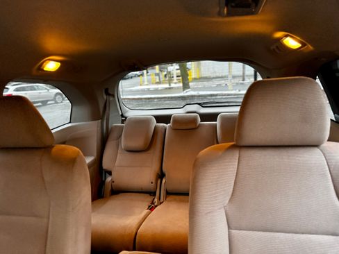 Used 2011 Honda Odyssey EX image 15