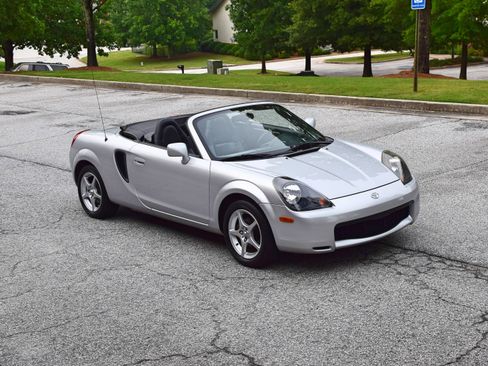 Used 2001 Toyota MR2 Spyder UNAVAIL RWD image 24