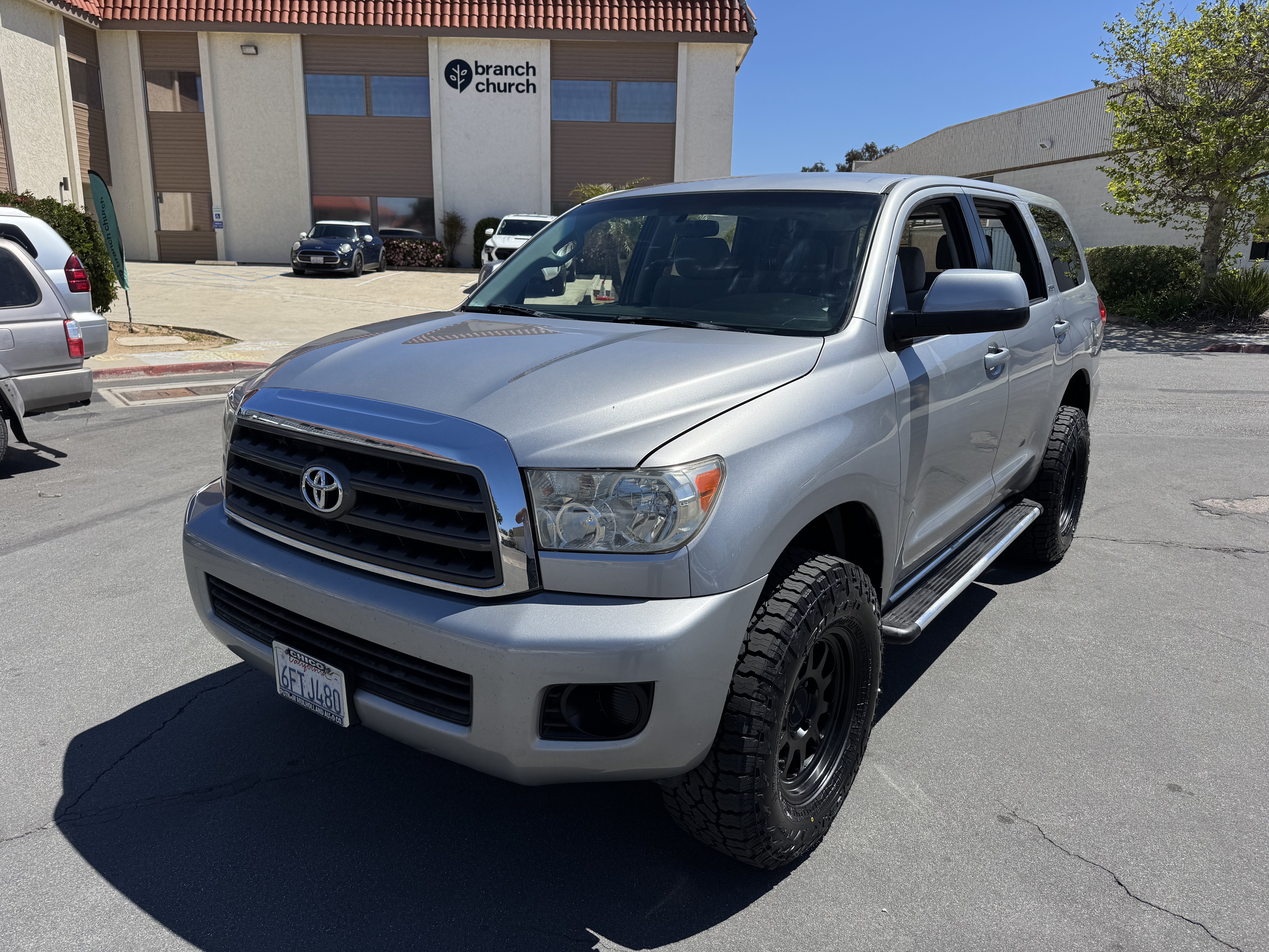 Used 2009 Toyota Sequoia SR5 RWD image 2