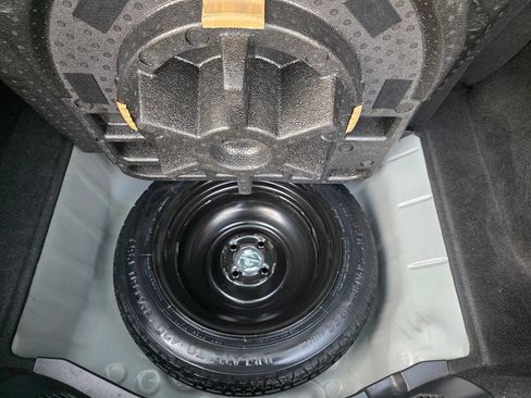 Used 2016 Honda Fit LX image 30