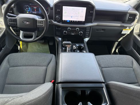 Used 2025 Ford F150 Lightning 4x4 SuperCrew XLT image 2