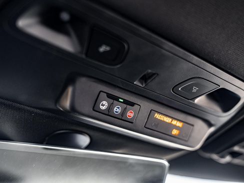 Used 2019 Chevrolet Camaro ZL1 Coupe RWD image 38