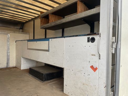 Used 2014 Ford E-350 and Econoline 350 image 9