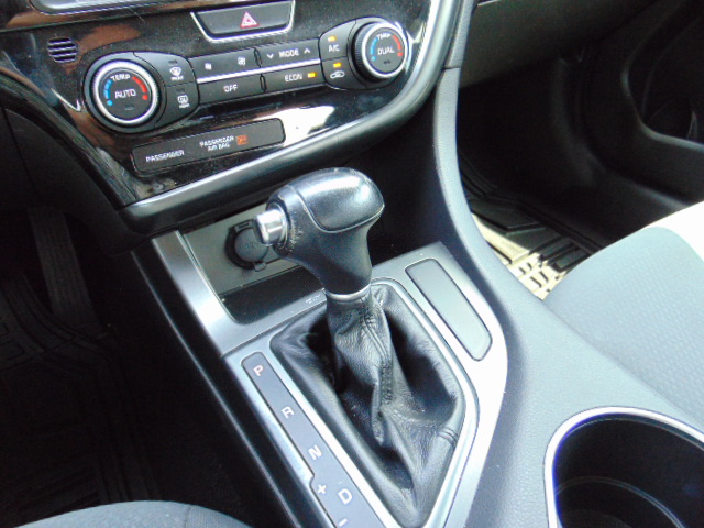 Used 2015 Kia Optima LX Hybrid FWD image 19
