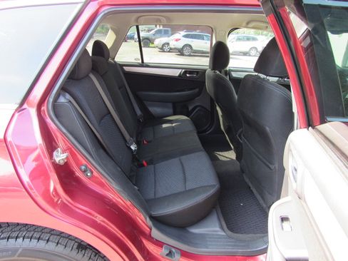 Used 2019 Subaru Outback 2.5i Premium AWD/4WD image 15