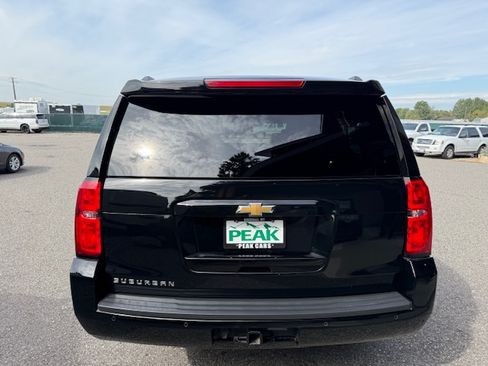 Used 2020 Chevrolet Suburban LT image 4