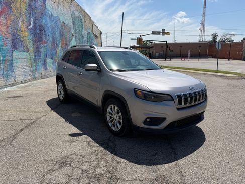 Used 2019 Jeep Cherokee Latitude image 7