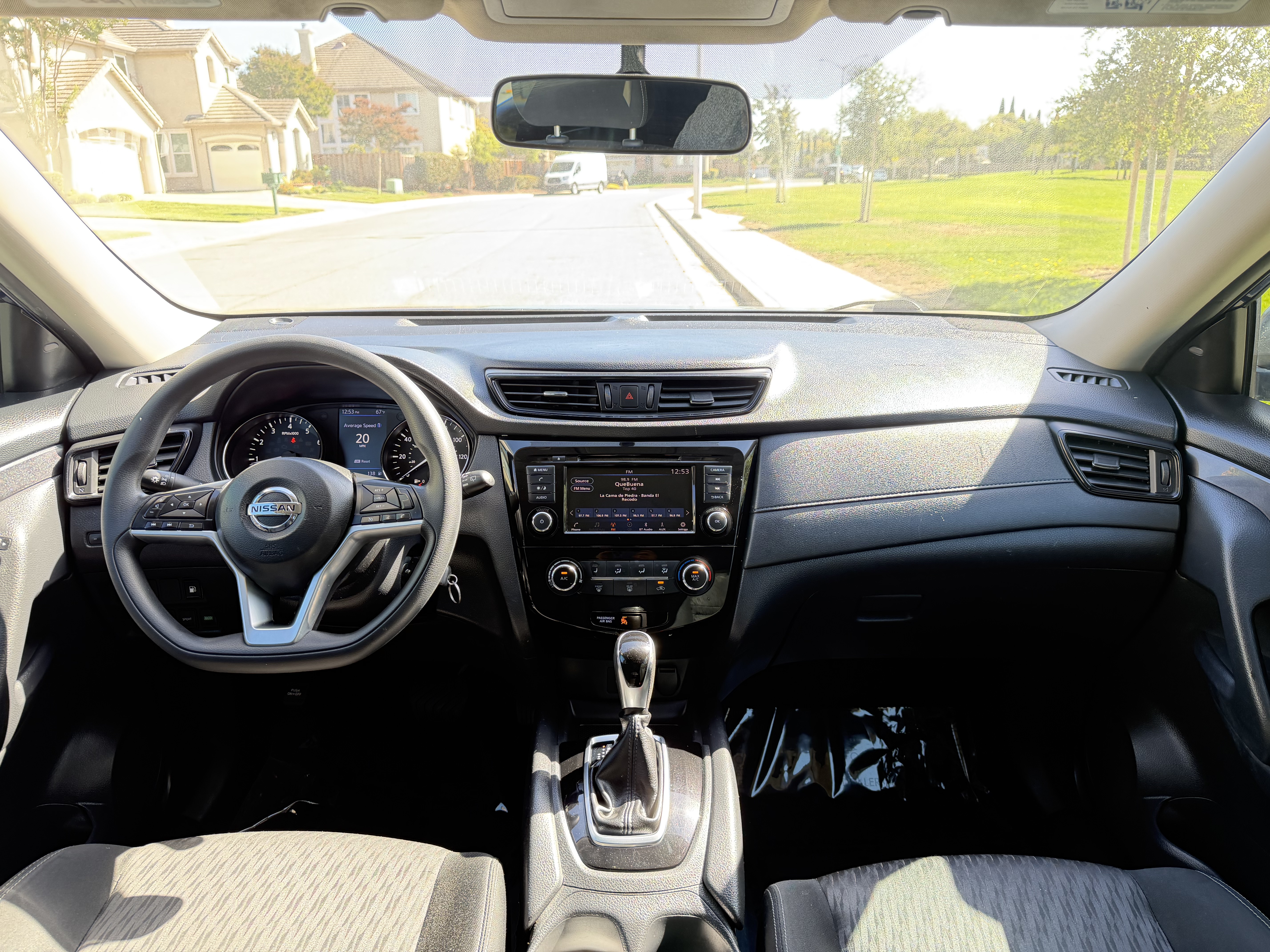 Used 2018 Nissan Rogue FWD image 3