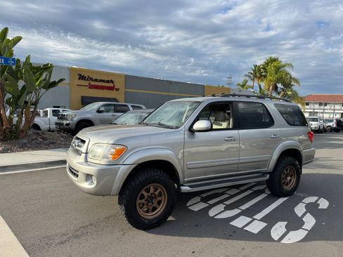 Used 2006 Toyota Sequoia SR5 image 15