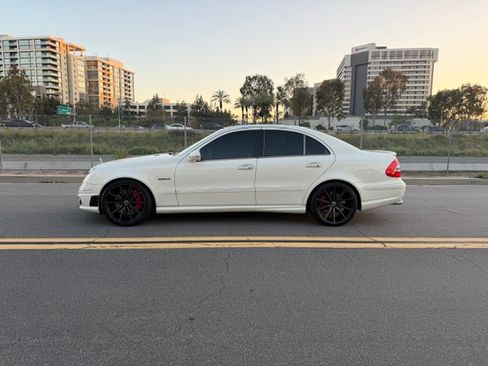 Used 2007 Mercedes-Benz E 63 AMG image 2