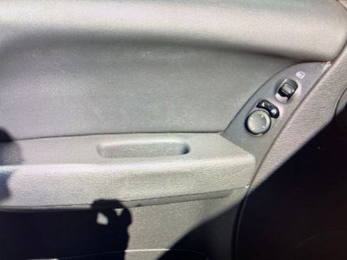 Used 2003 Jeep Liberty Sport image 6