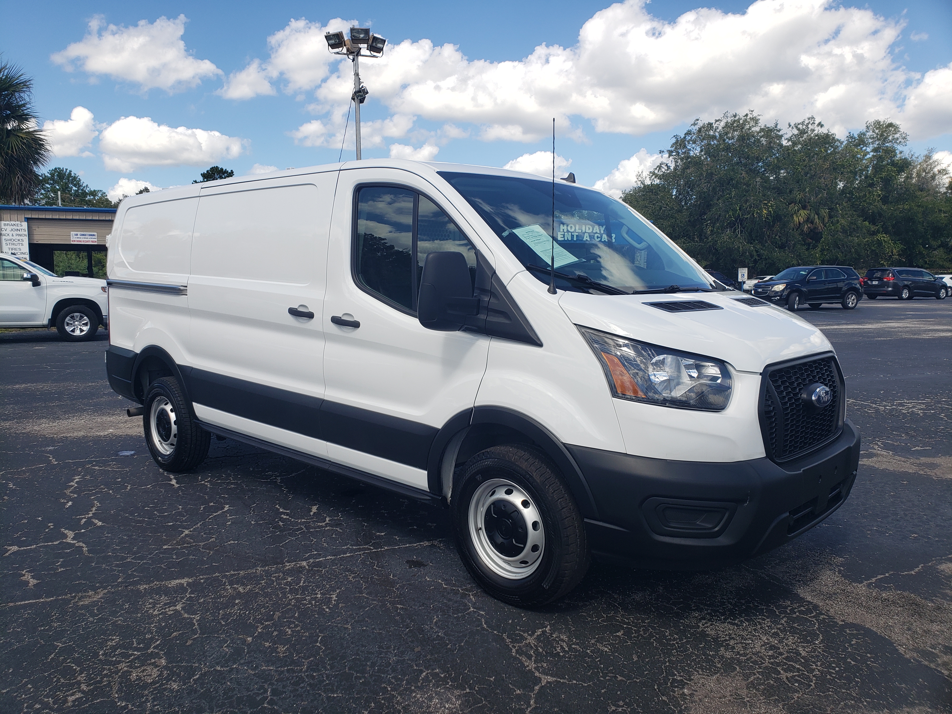 Used 2023 Ford Transit 250 130 Low Roof RWD image 7