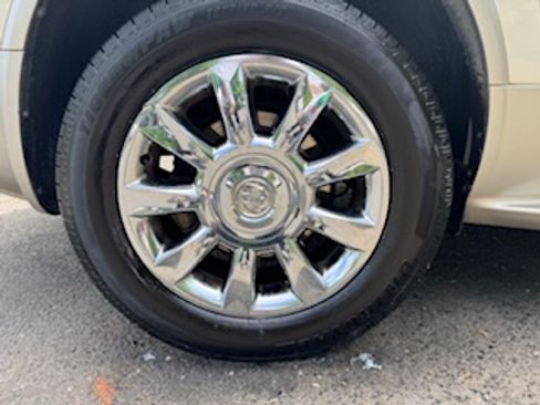 Used 2012 Buick Enclave Premium image 39